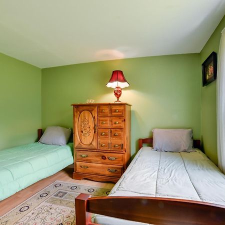 Quiet Catskills Getaway With Deck And Mtn Views New Kingston Екстер'єр фото