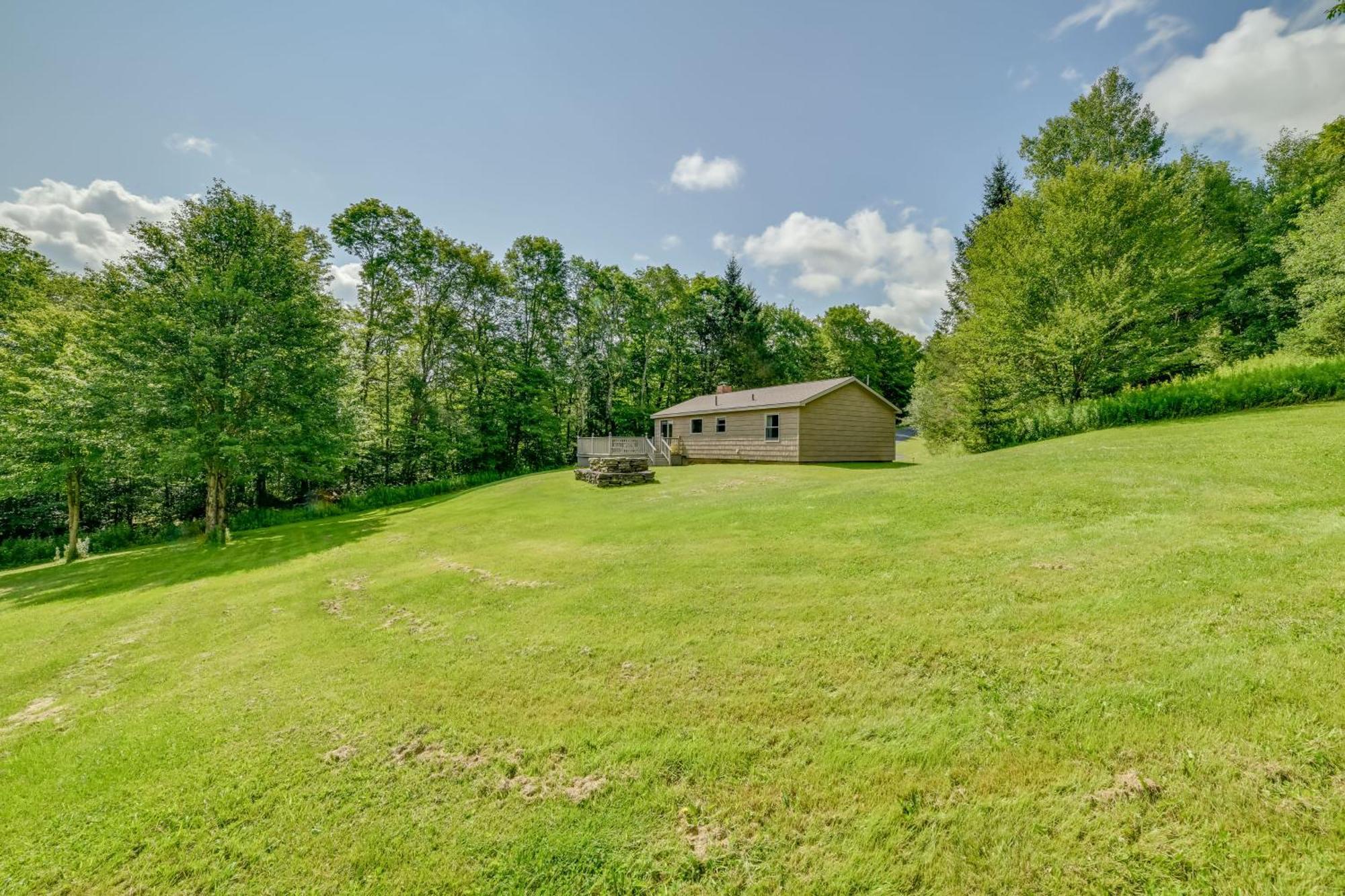 Quiet Catskills Getaway With Deck And Mtn Views New Kingston Екстер'єр фото