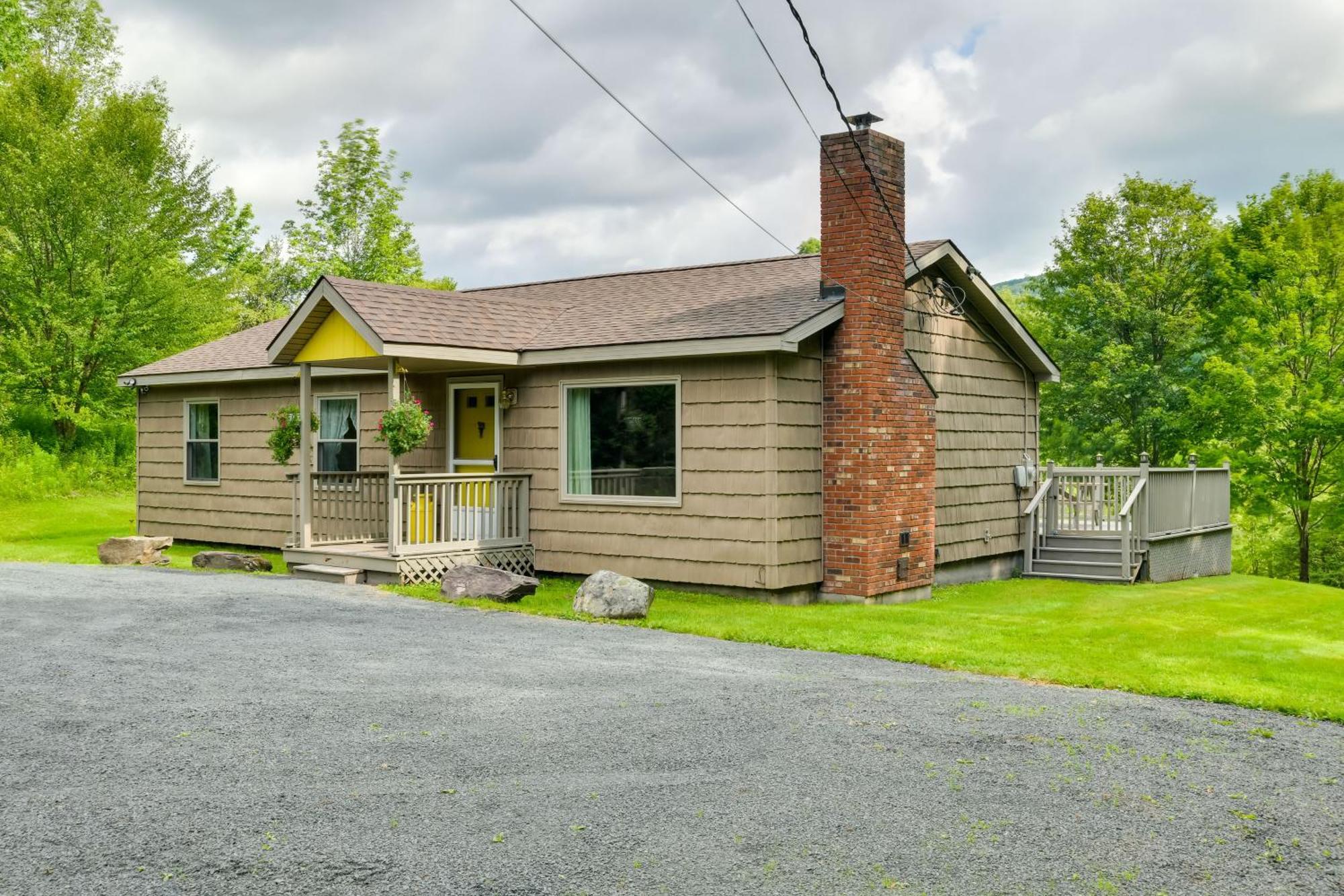 Quiet Catskills Getaway With Deck And Mtn Views New Kingston Екстер'єр фото